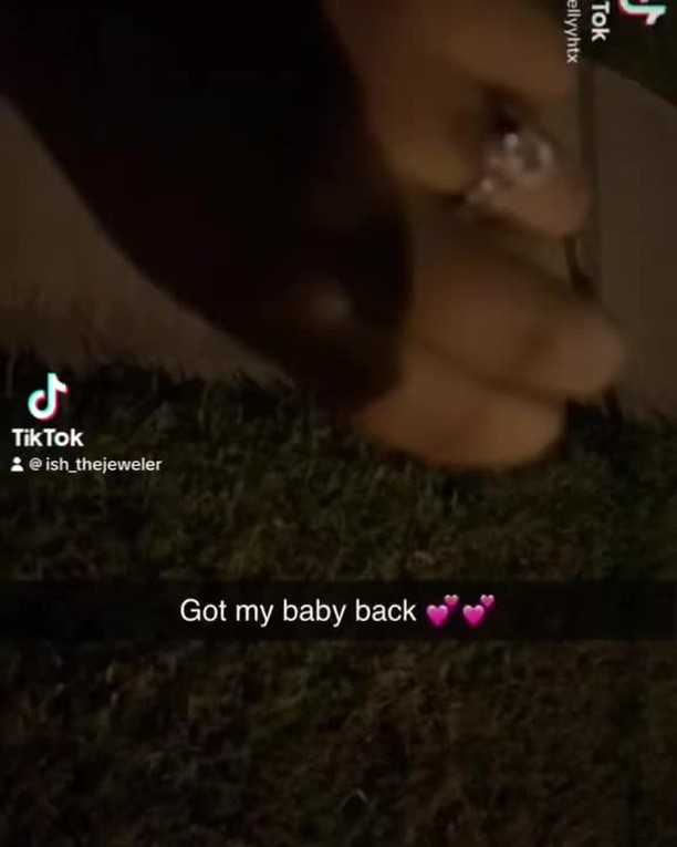 Customer sent video of her wedding 💍ring her husband had designed at our store!! 🙀😍🙌🏻