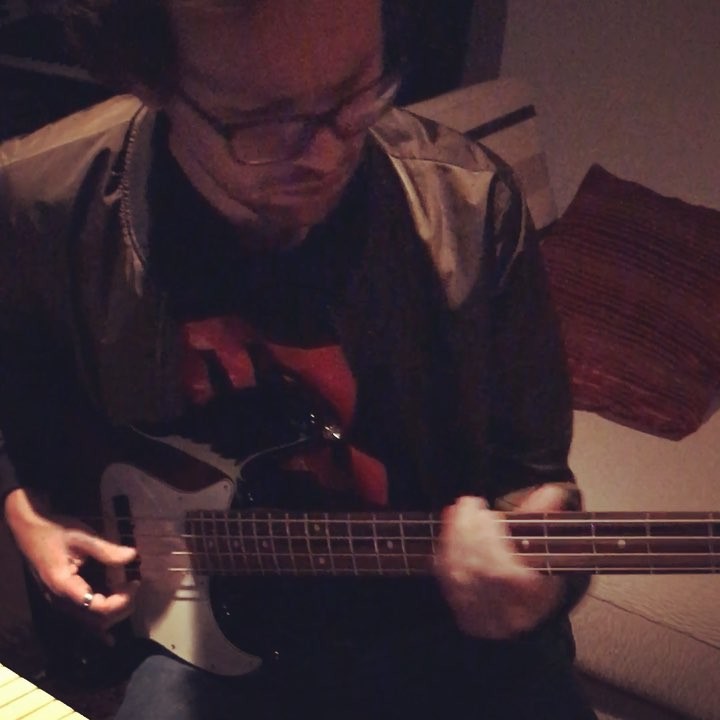 #TBT Rio Relax #makingof : Listen to the full track on our YouTube channel. #rgxproductions #librarymusic #logicpro #bass #fenderjazzbass @punkssa #musicfortv