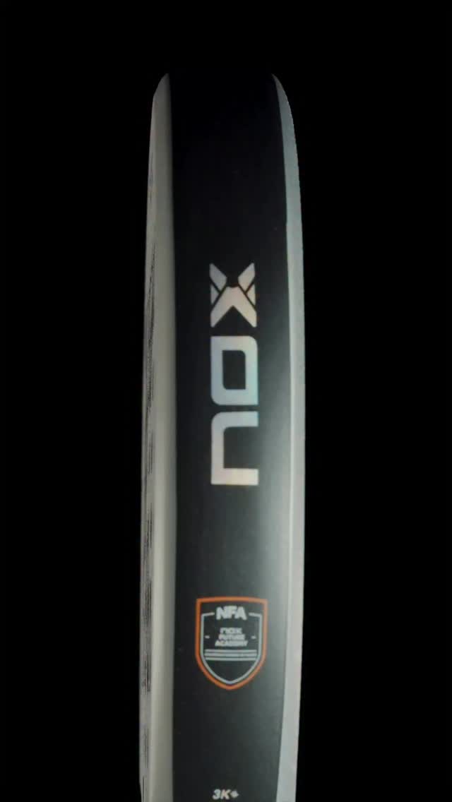 Descubre todos los detalles de la NextGen Pro Hybrid 3K en noxsport.com
Una pala polivalente diseñada para las jóvenes promesas de la NFA 😎