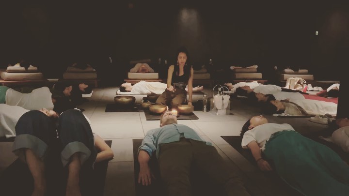 This was the first event in Shanghai that has blended the sounds of water and singing bowls for the awareness of the Sharks💓
It was a very different experience for me and people who joined.
Some people were able to relax and even fall sleep inmediately. Other people couldn't relax as they are used to having a very quiet environment for a sound healing. We are all so different!!! We will feel and perceive things in different ways from a same experience (this could happen from a conversation we have, food we eat, books we read, news we hear...).
As human beings evolving, I'd ask for more compassion and opennes in understanding other people's point of view. Remembering that understanding does not mean we are agreeing with the other person. For no one is wrong.
I feel very happy and grateful with InSharksWeTrust and TheMiddleHouse for the opportunity to bring more awareness towards such sacred ancient animals such as sharks.
#insharkswetrust #the middlehouseshanghai #soundhealingshanghai #swimmingpoolshanghai #soundbathshanghai #soundbathchina #meditation #meditationchina #sharks #sharkawarenessday #energy #vibration #healing #healingshanghai