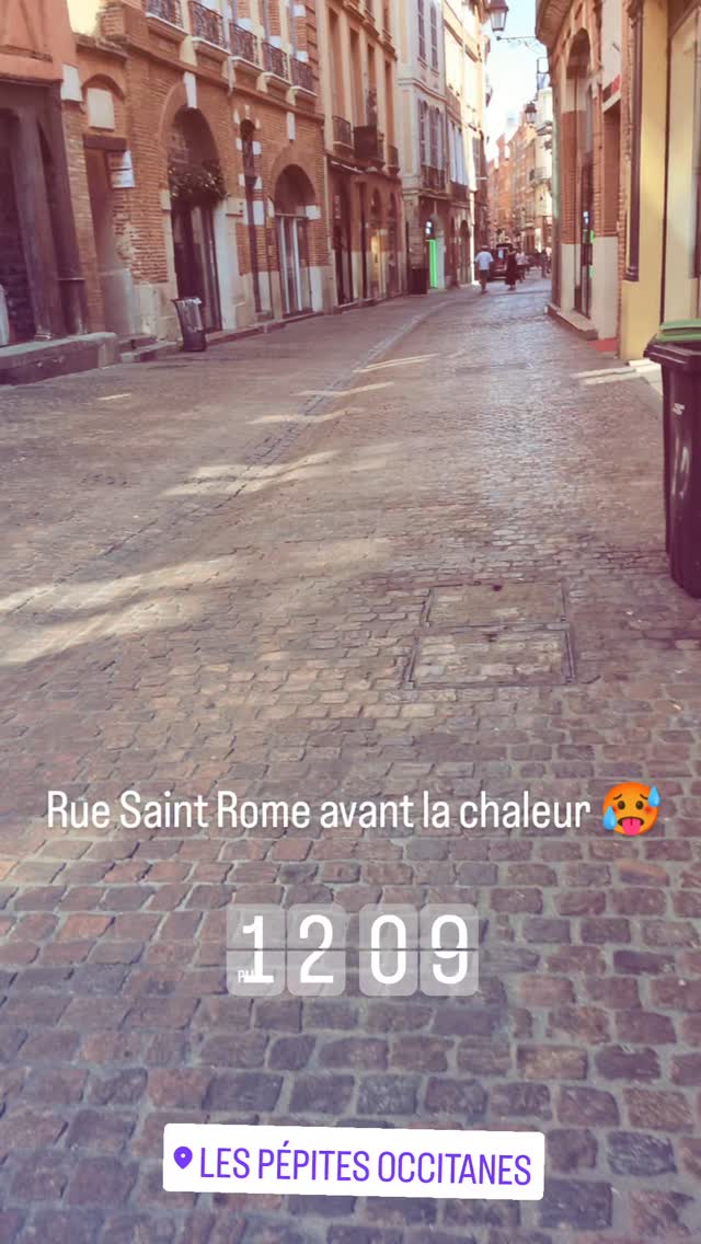 Un dimanche à Toulouse 🌞😎
Je personnalise vos affiches aux Pépites Occitanes, 16 rue Saint Rome 🎨
#affichespersonnalisées #toulousefr #toulousemaville #toulousecity #boutiquecreateurs