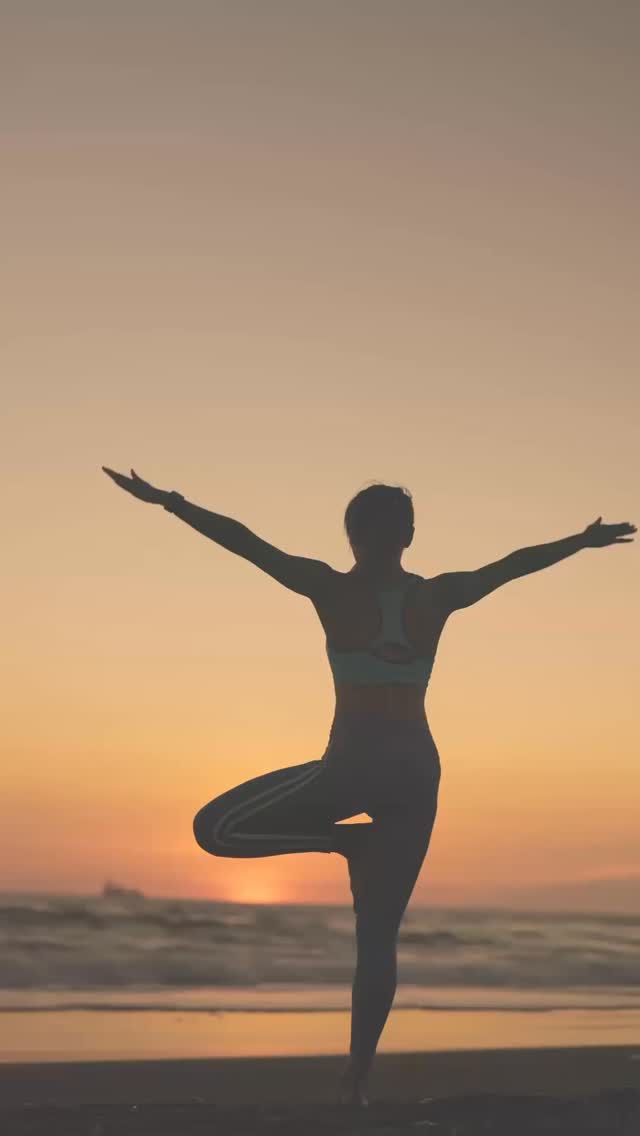 La première fois qu’un animal m’a parlé, c’était Shinny.
Et depuis, je n’ai jamais arrêté d’écouter.
Tu souhaites savoir ce que ton animal a à te dire ?
Écris moi 😉