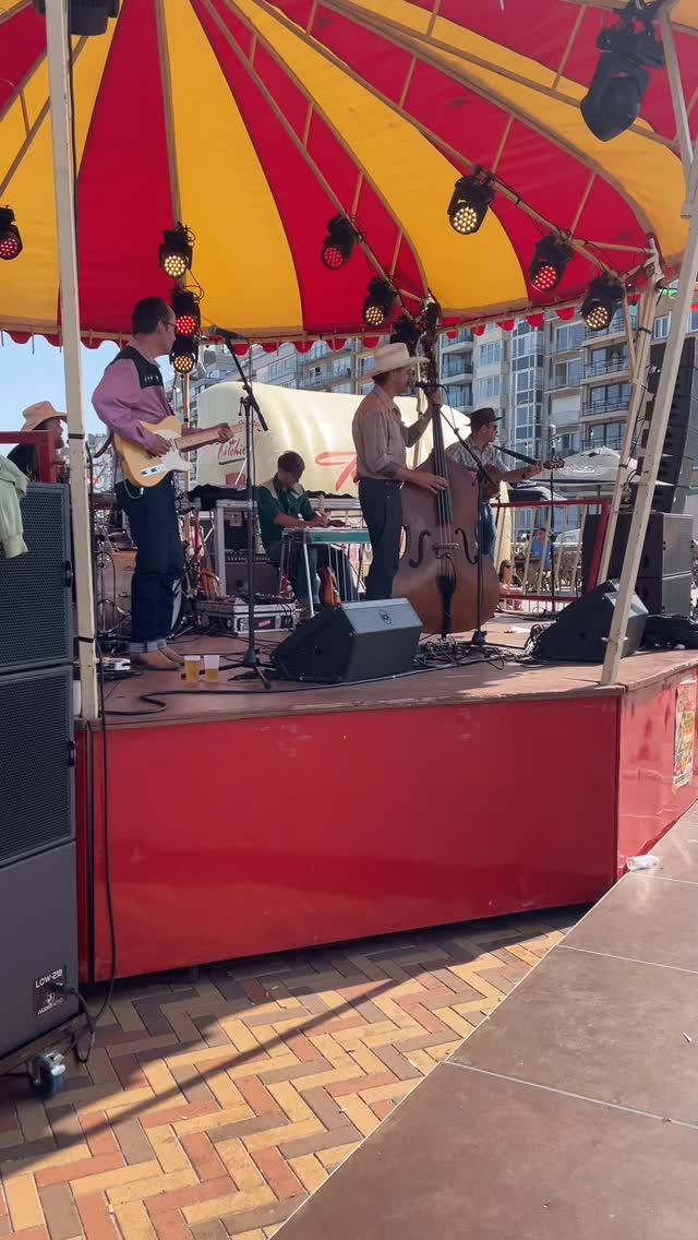 Day Three at @retro_sur_mer — the sun is high, the sea breeze is warm, and the stage is set for a foot-stompin’ day of rockabilly rhythm. The air crackles with the twang of guitars, the thump of the bass, and the snap of drumsticks. Pompadours gleam, skirts swing, and the promenade hums with energy. Drop by my stand and find threads with a dash of rebel spirit and timeless style.
#rockabilly #heritage #retrosurmer
