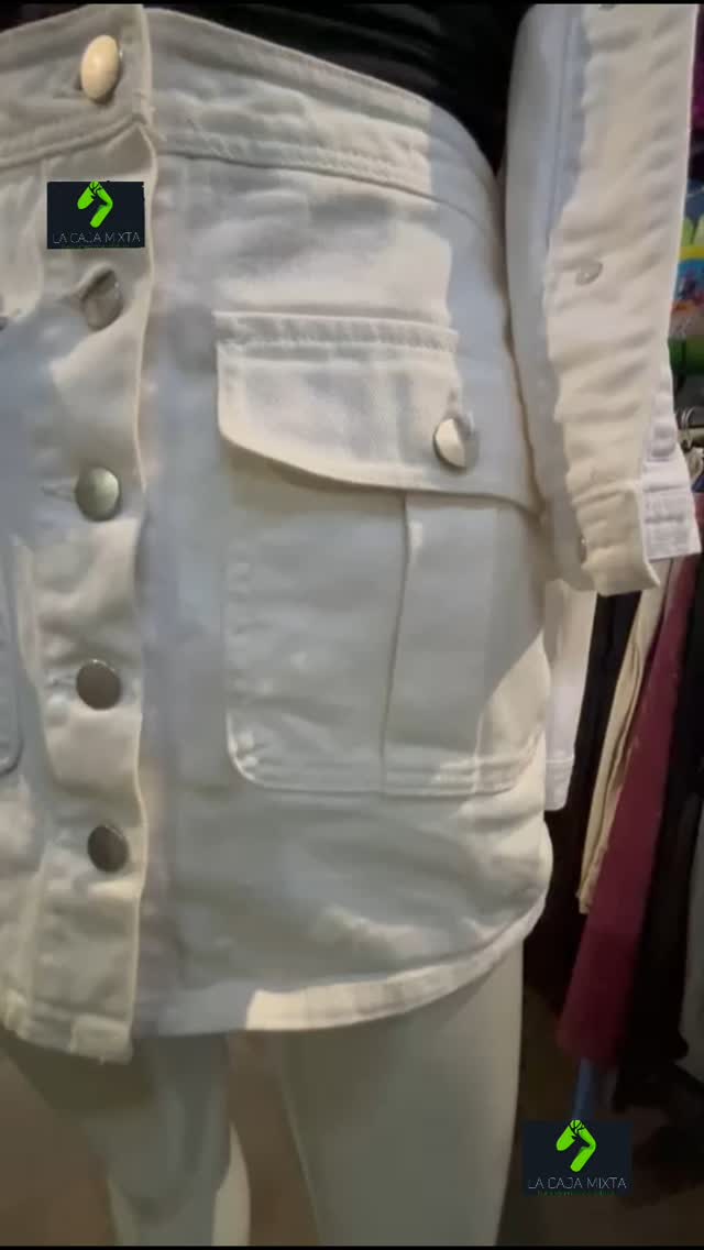 ♻️💚 Ropa Americana e italiana 💚Caja Mixta ♻️
Lunes a viernes 9:00 a 19:00 hrs ♻️ Domingo 10:30 a 14:00 hrs ♻️💚 Av.vicuña Mackenna 9973 La florida ♻️🚇 Metro Trinidad ♻️💚
#viral
#love
#ropaamericanachile
#ropaamericanacajamixta♻️💚