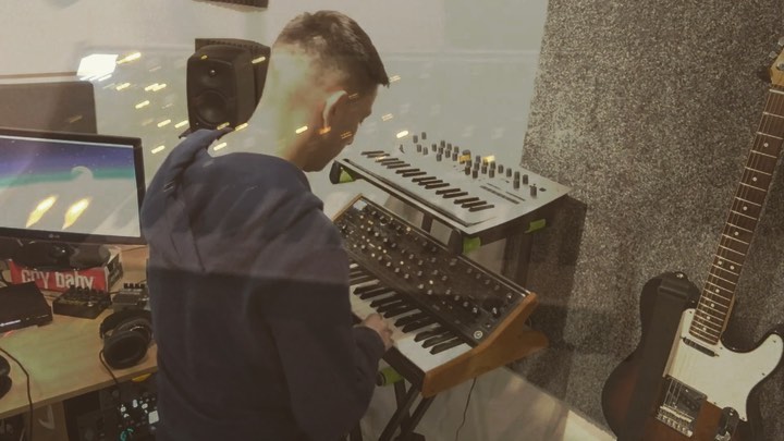Finally had an excuse to write a synth solo!🤪 🎹 Loved making this track with @richard_mead_music ❤️🙌🎉
-
-
-
#musicforadvertising #originalcomposition #cowritingsongs #cowriting #musicforproduction #productionmusic #composer #moogsubsequent37 #synthtastic #indiemusic