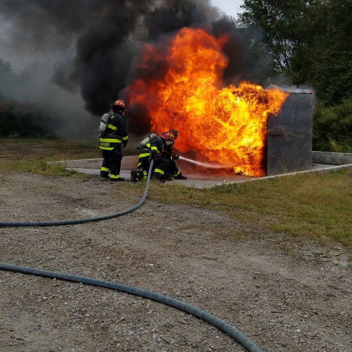 Demonstration at Miller Place Fire Department for #firepreventionmonth #millerplacefiredepartment #firesafety #firesprinklerssavelives #firesprinkler