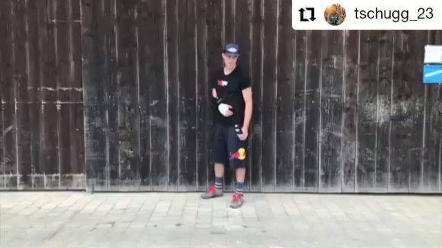 #Repost @tschugg_23
• • • • • •
Throwing it back to the one & only ⚡️ bottle opener. Cheers @jeff_d_coster 🍾😄🤙🏼
_______________________________________________
@husqvarna.bicycles @srsuntour_inc @malojaclothing @shimanoebike @amplifisports @ride100percent @redbullgermany @sqlab @dhguidecanarias
_______________________________________________
📹 by @basti_strong #HusqvarnaEBicycles #Beerlife #Stoppie #BeerOpener #FlatschingFast #Throwback #TB #TBT #RideLiveExplore #Husqvarna #Tschuqvarna #EMTB #Ebike #BikeLife #Enduro #EnduroLife #Mountainbike #DHLife #EnduroMTB #Braaap #HimalayanMTB