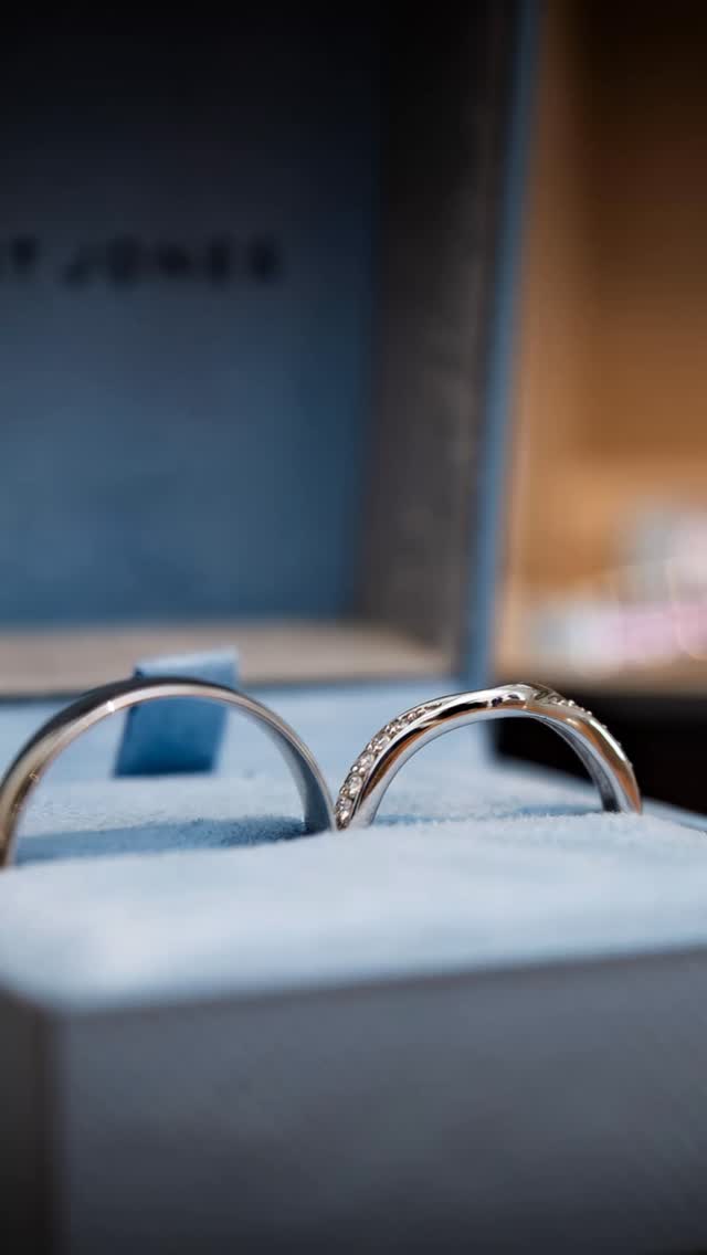 Beautiful summer wedding with April and Dorrian at Manor Hill House in Upton Warren. Venue @manorhillhouseweddings
Makeup @kaylouisemakeup
Hair @hairstylistworcester
Flowers @studleyflorist
Bridal gown @morileeuk
Bridal Shop @tdrbridalbirmingham
Bride - April @april_rawlinson