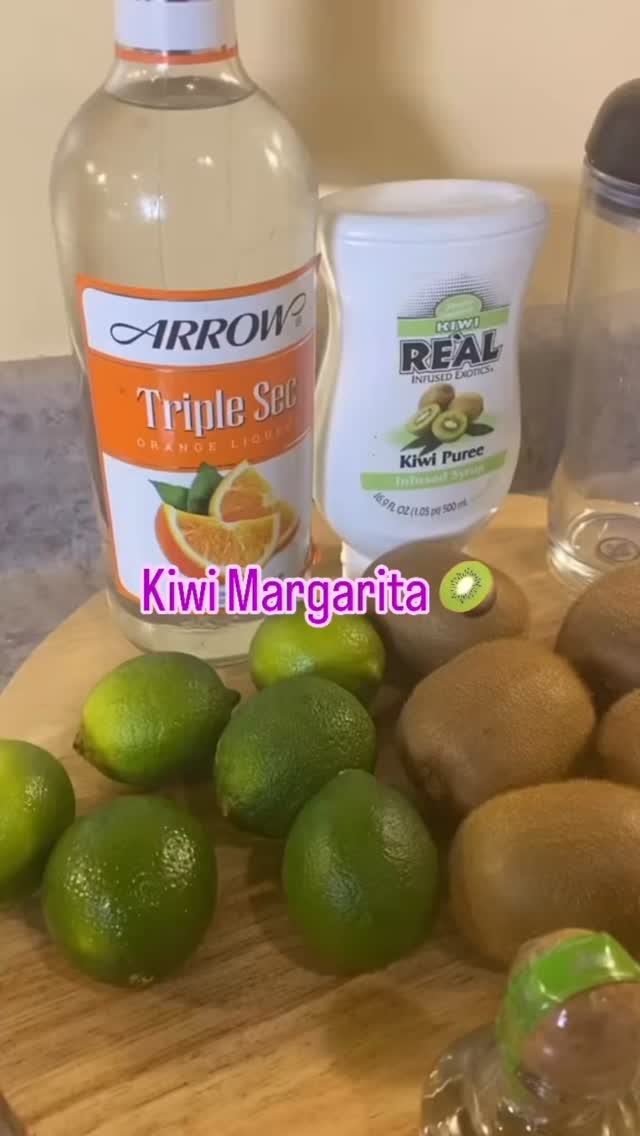 🍋🟩TEQUILA TUESDAY🍋🟩
What’s taco without tequila!? Check out our Recipe for Kiwi Margarita 🥝
Visit our website and click on “Cocktail Lab” 👩🏾🔬🍹for full recipe
Check Out Our YouTube Channel https://www.youtube.com/@BarConvosKittyK
Subscribe to our @iheartradio station https://www.iheart.com/podcast/269-bar-convos-with-kitty-k-212746703/
Follow @barconvos_with_kittyk
#tequlia #tacos #explore #viral #womenowned #chrisbrown #pov#purplekissezkreationz #happyhour #detroit #cocktails #fypp #fyp #challenge