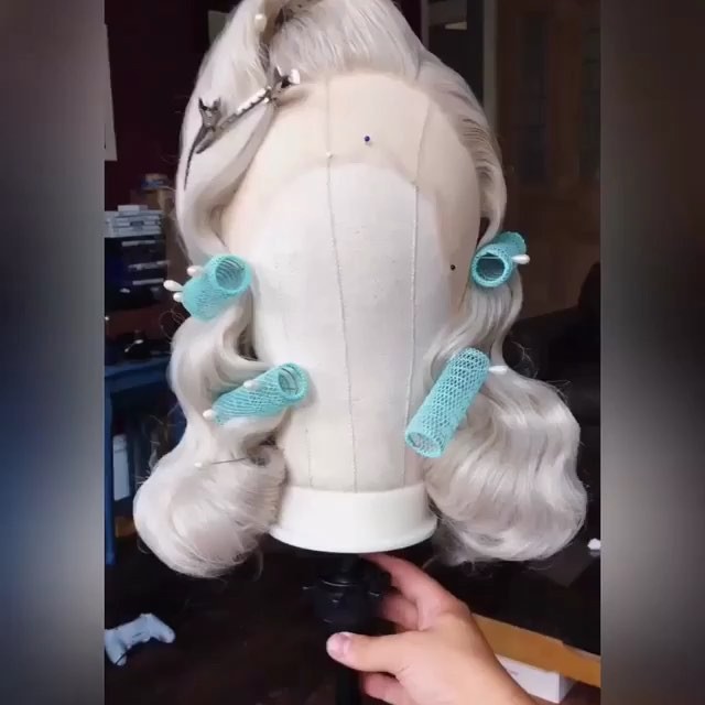 Impressed is an understatement, fabulous work @carlbrownhair 🤩
#Repost @carlbrownhair with @get_repost
・・・
✨Final set and smoothing on this Extra volume brush out ❤️✨