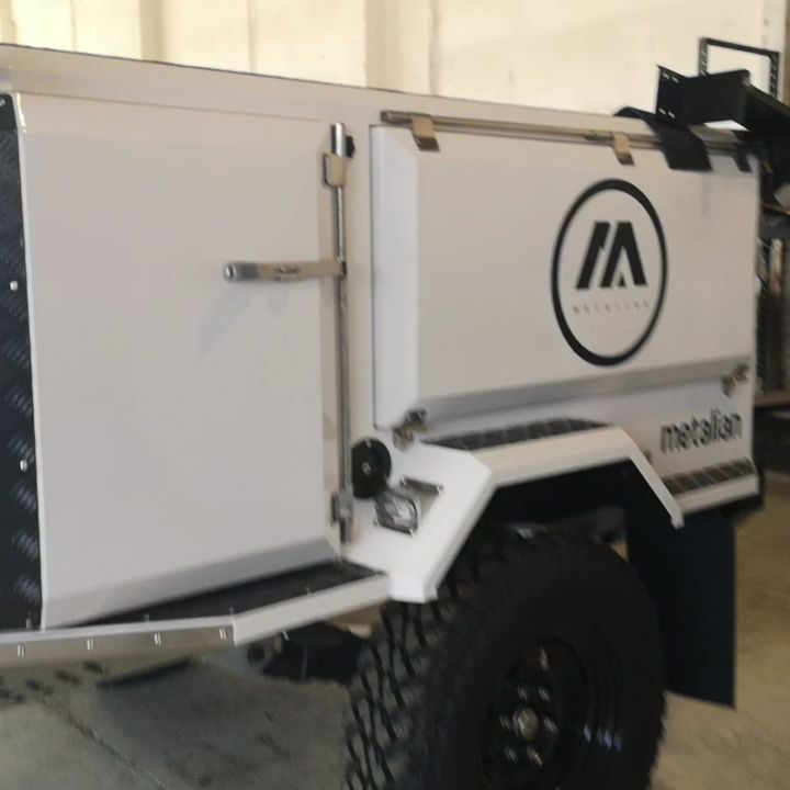 We put a lot of care into the design of our trailers. This latch system is one of our favourite details on our trailers!
What's your favourite feature on your Metalian? We'd love to hear from you guys!
-
#adventure #metalian #behindyoualltheway #camping #trailers #campertrailer #maverick #video #design #southafrica #localislekker #madelocally #2021