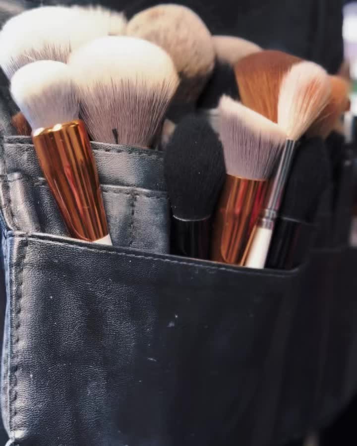 From running the show to stealing the spotlight!✨ Watch our studio owner get glammed by our lovely girls Vanessa & Kara! 💄💋🖌️🤩
#LoveYourLook #BossBeauty #StudioGlam #NJMakeupAndHair #BeautySquad #WeddingGuest #NJGlam #NJMUA #BridalMakeup #NJProm #BeautyStudio #BergenCountyGlam #PassaicCountyGlam #Mua #WayneMUA