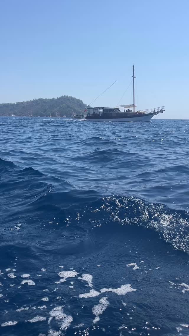 #haftalıkteknekiralama #teknekiralama #boatlife #fethiyetekneturları #boattrip⚓️ #sealife #tekneturu #göcektekneturu #muğla #rentboat