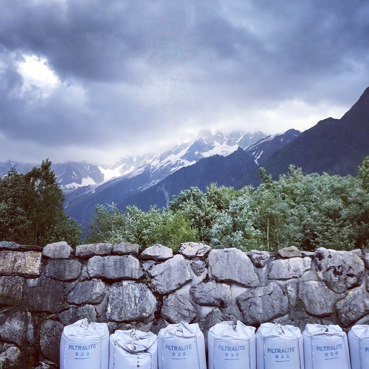 Remplissage d’un filtre de 220 m3 #biolite #pilotedeleurdestin