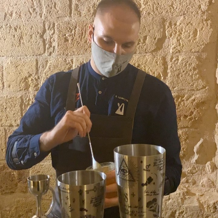 @luigicioffi17 making #cocktails …
So fast 😀 🍸
#igerscocktail #igerafood #igerswine #finedining #barmanager #barman #cocktails #cocktailbar #castellodiugento #finefood #chef #chefslife #workinprogress #spirit #spirits #salento #igerslecce #igerspuglia #chateau #ugento #lovecocktails #negroni