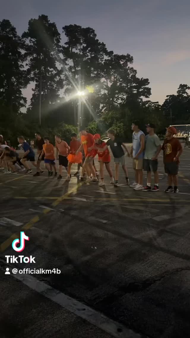 LORAX DAY!!! Thank you to @km4bflutesofficial for providing the water balloons <3 :) #km4b #bandcamp #lorax