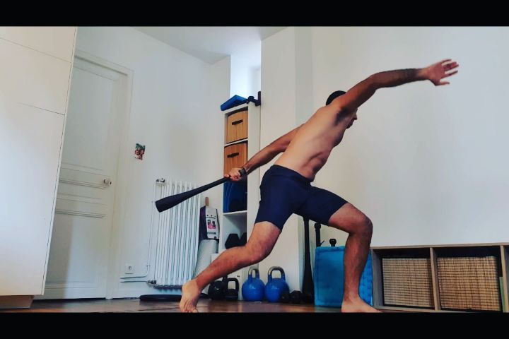 🇨🇵 J'essaie d'utiliser tout mon corps pour générer de la puissance au niveau des bras.
🇬🇧 Trying to use all my body to generate power with my arm @functionalpatterns
.
.
.
.
#functionalpatterns #functionaltraining #entrainement #entrainementfonctionnel #musculation #fitness #muscu #mma #body #yoga #wrestling #remiseenforme #preparationphysique #cardio #exercices