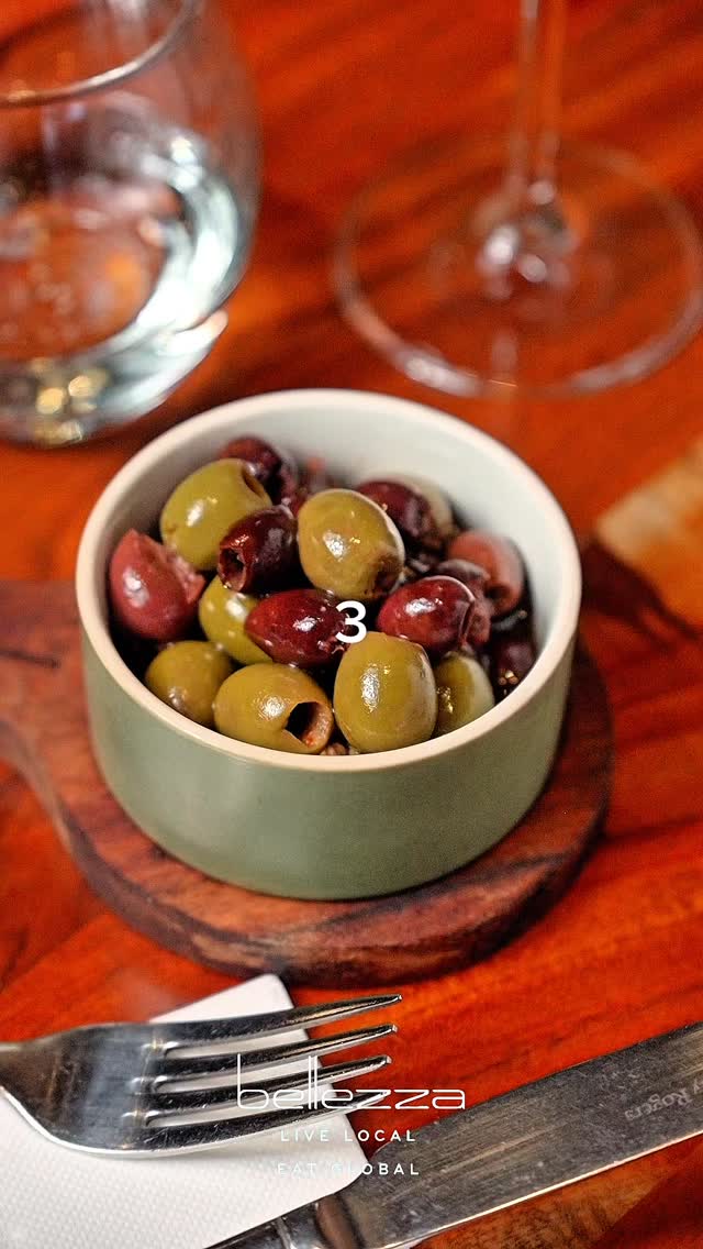 From formal corporate dinners to family get-togethers and intimate moments — Bellezza Restaurant delivers more than food; we serve heartfelt experiences tailored to every occasion.
.
.
.
.
.
#Melbournefoodie #foodgasm #foodpic #melbournefood #lovefood #bellezzarestaurant #malverndinning #malvernvic #gleniris #hawthornvic #malverneast #melbourneDiningExperiences #WinterSpecials #MelbourneEats #FamilyFriendlyDining #BellezzaMalvern