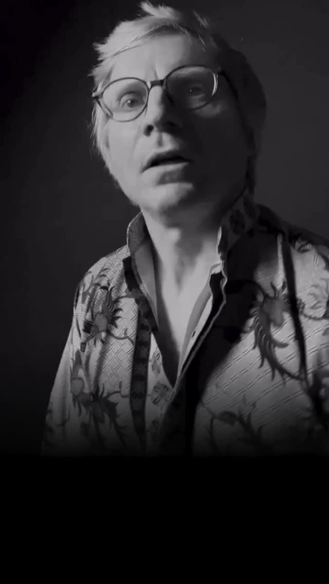 🎥 A voice from the heart
In this intimate moment, French fine art photographer Johan Letellier shares a deeply personal reflection on human connection in today’s world—how the faces around us grow distant, absorbed by screens, and how a simple smile can still be a lifeline.
Through his poetic words, Johan reminds us that life is a struggle we all share, and that the warmth of a gaze or a moment of kindness can cut through the silence. His art, like his voice, seeks to rehumanize our gaze and inspire dialogue.
📖 Read more about Johan at :
ZarinGaleria.com
#JohanLetellier #FineArtPhotography #FrenchArtist #ZarinArtGallery #ZarinGaleria #Artist #PhotographyArt #PoeticPhotography #BlackAndWhitePhotography #ArtGallery #StudioVibes #ArtistAtWork #ContemporaryPhotography #VisualPoetry #ArtLovers #HelsinkiArt #PhotographyLife