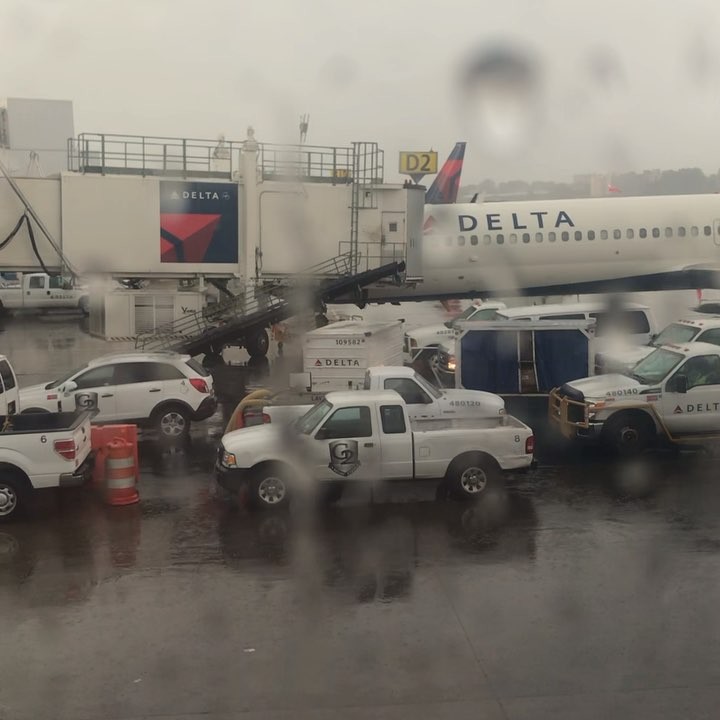 Grounded at LGA for the foreseeable future. Lots of people complain about flying but you just have to embrace the pause in your busy schedule. We get wine, snacks, and movies... it could be a lot worse 🛩 #frequentflyer #lga #delta