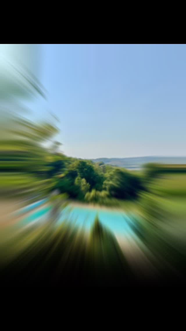 Giving an old pool a new lease of life. New liner, skimmers & filtration with #haywardaquarite sanitisation system to make sure every minute spent at your pool is spent enjoying it - safe in the knowledge the water balance is in tune 🎵☀️😎#pooldesign #poolinstallationfrance #swimmingpoolsdordogne #renovationpiscine #dreampool #swimmingpool #pool #piscineinstallation #englishspeakingpoolcontractor #poolliner liner