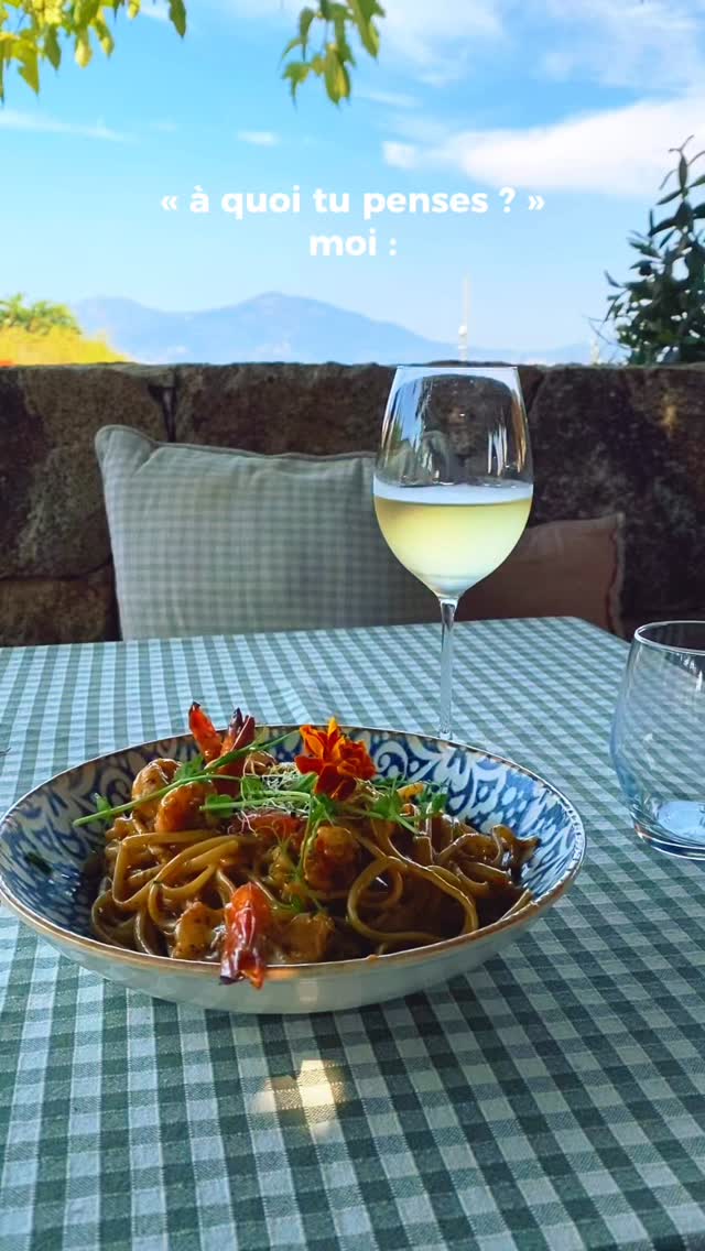 Dur de penser à autre chose que nos linguini aux gambas actuellement… 🫠🍝🦐
📍 Porticcio
Nous vous accueillons tous les jours, midi et soir.
Réservations via le lien en bio
#nonnaporticcio #restaurantitalien #pasta #antipasti #food #italianfood #porticcio #corse
🧑🏻💻 @glowup_agency