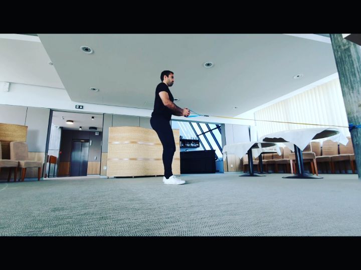 🇨🇵 J'essai de générer de la puissance avec mes jambes @functionalpatterns
🇬🇧Trying to generate power from my legs
#functionalpatterns #functionaltraining #entrainement #entrainementfonctionnel #musculation #fitness #muscu #mma #boxing #body #yoga #wrestling #remiseenforme #preparationphysique #cardio #exercices