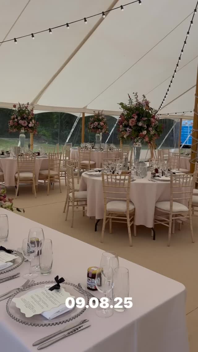 Summer continued with 2 wonderful weddings on Saturday in Baldock & Waddesden. The sun shone, the drinks flowed & delicious food was served! Congratulations to our beautiful couples! #summerwedding #weddingcatering #outsidecatering #greatchefs #eventplanner #outdoorcatering #outdoorevents #tipiwedding #marqueewedding #corporatecatering #outsidewedding #catering #hertscatering #bedscatering #buckscatering #foodtastings #corporateevents #eventmanagement #2025wedding #2026wedding