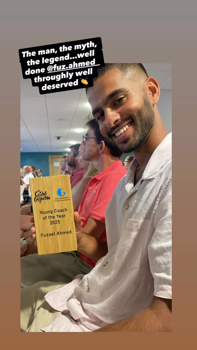 Congratulations to @fuz.ahmed_ on picking up the award for all his hard work this season 👏 🏆 #UpTheHill