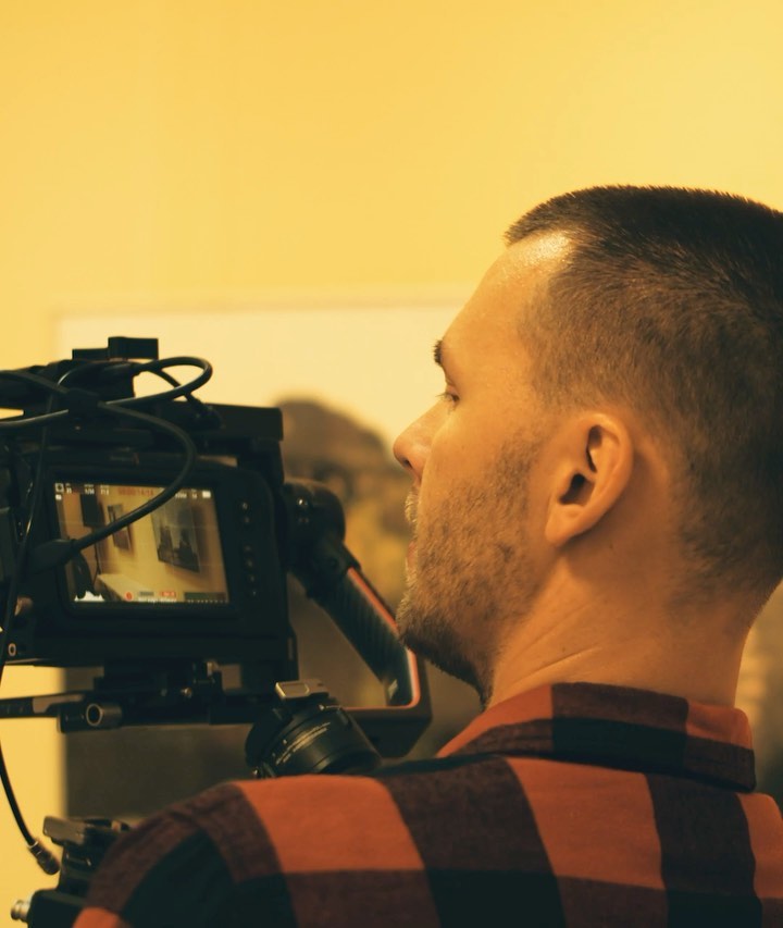Poznajcie naszego głównego operatora - Andrzej 🎥
Filmowanie to nie tylko jego praca, ale również pasja, popatrzcie tylko na ten uśmiech, kiedy w rękach jest kamera!
#filmowanie #filmmaking #filmcamera #kamerowanie #cameraman #nagrywaniefilmów #nagrywanie