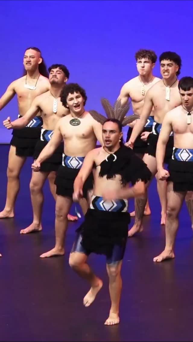 Te Rōpū Kapa Haka o Kimihia
Ka mau te wehi🔥🔥🔥
TE WHAKATAETAE KAPA HAKA MŌ NGĀ KURA TUARUA O WAITAHA 2025
Tūturu te noho
Tūturu te hono
Tūturu ake nei
Mō Kā Uri | Kāi Tahu 2050
🎥@tahufm