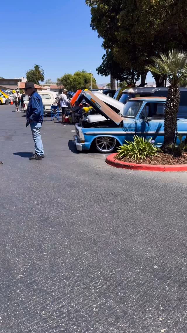 Having a great time representing at the 54th annual @northsouthrun
Great show with some stunning trucks!
#f100 #f100syndicate #f100mob #f100custom #fordf100 #fomoco
48-50: #bonusbuilt #bonusbuiltford
51-52: #f100sharknose
53-56 #fatfender #fatfenderford
57-60 #f100fridge
61-66 #slicksixties #f100slick
62-66 #wrongbed
67-72 #Bumpside #bumpsidenation #bumpsideford
73-79 #dentside #dentsideford #dentside7379 #dentsidenation
80-83 #bullnose #bullnoseford
@pickupslimitedpv @pickipslimited @pul.oc @pickupslimitedsd
@hotf100