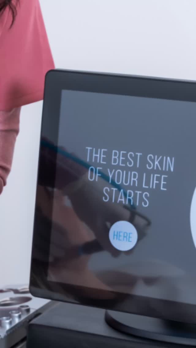 Winter skin feeling a little dull?
A Hydrafacial is like a reset button for your face — deeply cleansing, drenching your skin in hydration, and restoring that healthy, lit-from-within glow.
After months of cold air and indoor heating, it’s the perfect way to smooth, refresh, and get your skin spring-ready.
❄️🌼
#HydrafacialBenefits
#HydrafacialLove
#HydrafacialGlow
#SkinHydration
#PostWinterSkin
#CanberraSkinClinic
#CanberraSkinCare
#FacialRejuvenation
#CanberraBeauty
#HydrafacialCanberra
#SkinConfidence
#RadiantSkin
#ogeefacialrejuvenation