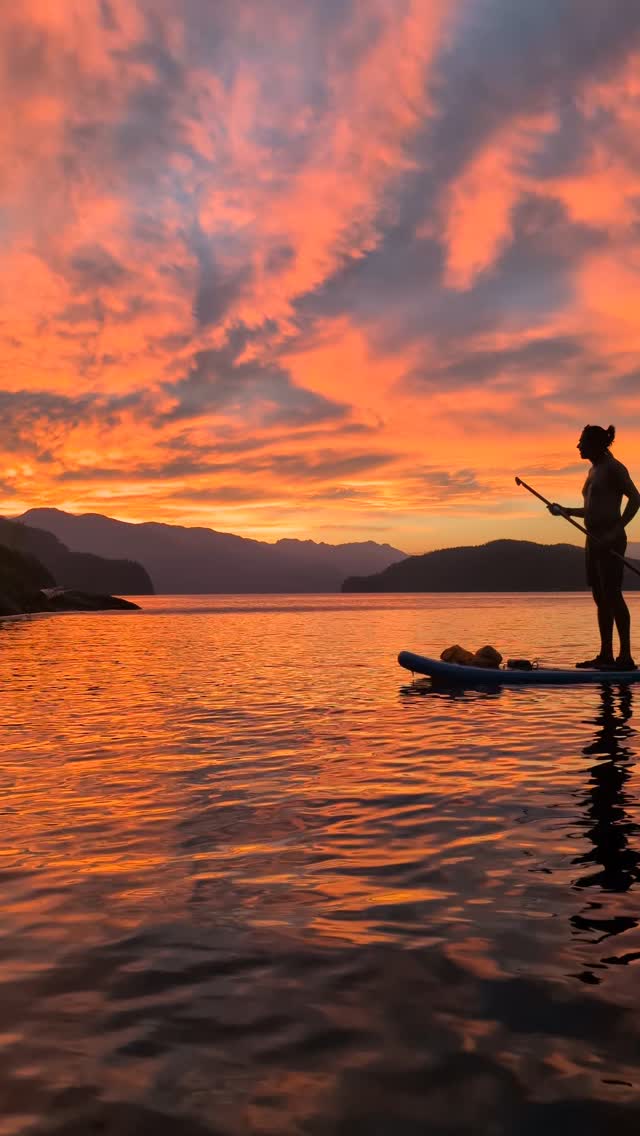The rain has finally arrived, and while it may feel a little grey, it’s exactly what our beautiful Fraser Valley needs. After weeks of dry weather and wildfires, this rain is nature’s way of cleansing, healing, and restoring balance.
Just like the earth, we also need moments to pause, reset, and recharge. Rainy days remind us that slowing down has its purpose. The sun will return soon, brighter and warmer than before but for now, let’s embrace this gift of renewal.
#PaddleLife
#ExploreOnWater
#FraserValleyAdventures
#SUPVancouver
#paddlerental