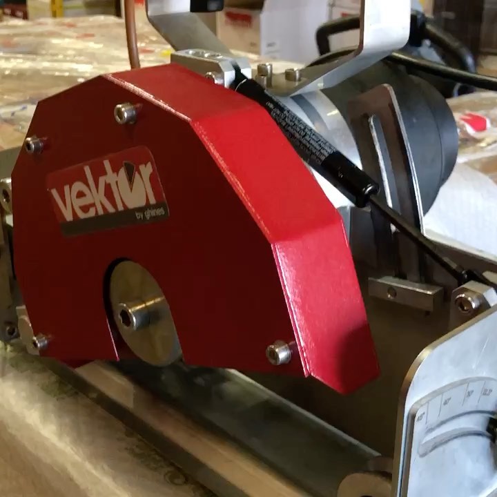 #GHINES vector rail saw in motion! #granite #quartz #dekton #stone