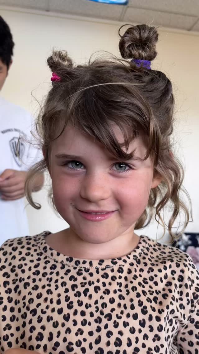 A photo dump from the week. What a great start to our new school year. We made clocks, had a hair salon, went on an adventure walk, played at the beach, got to know our new friends and much more. Hooray for the 25/25 school year! #alamedaarts #alamedaartsfun #alamedacalifornia #kidsart #artforkids #afterschoolprograms