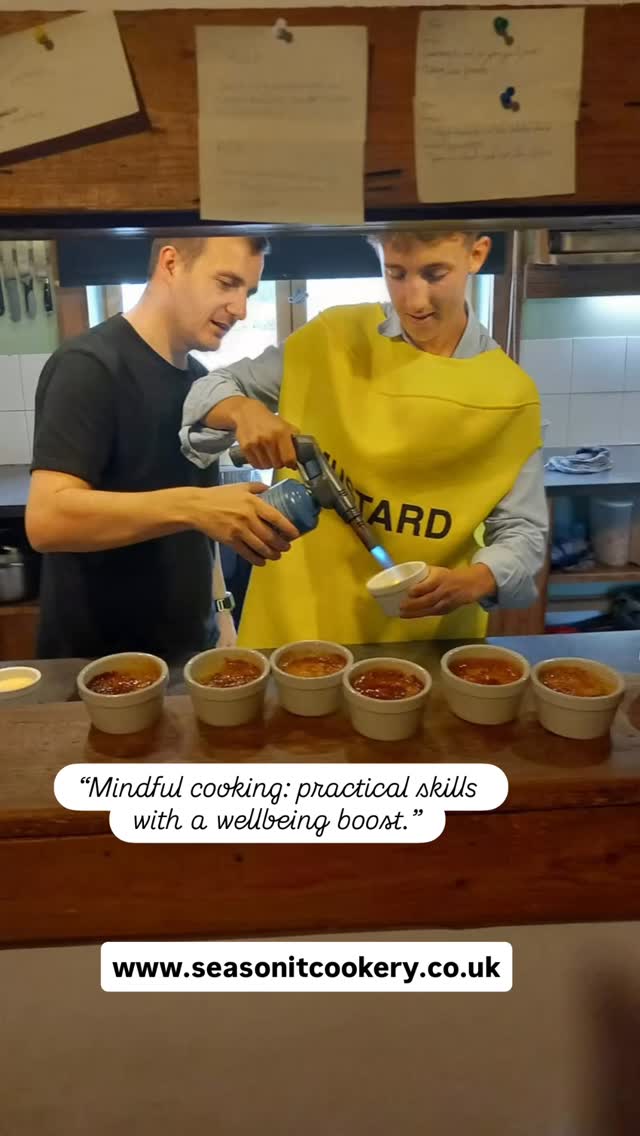 🧘♀️✨ Mindfulness in the kitchen ✨🍴
Cooking is one of the easiest ways to practice mindfulness.
When you’re chopping, stirring, or tasting — you’re focused on the now.
👃 The smell of garlic sizzling
👀 The colours of fresh veg
👂 The sound of bubbling sauce
All of it brings you into the moment and away from stress.
On our Season It Cookery course, you’ll not only learn recipes — you’ll discover how cooking can calm your mind, boost focus, and make you feel good. 🥰
👉 Join us: www.seasonitcookery.co.uk
#dofe #seasonitcookery #doferesidential #dofegold #kingstopscoutaward #youthwithoutlimits #mumsnet #mindfulness #teenanxietyawareness #teenanxiety