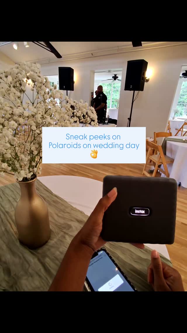 Something I do that's not included in my package! Sneak peeks on poloriods during reception 😱😎
Such a great way to end the night and a small gift of memories to the bride & family before the night ends.
www.luciascreations.co
#luciascreations #weddings #atlantaphotographer #weddingphotographer