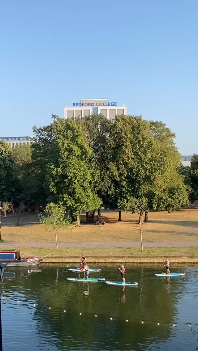 Everyone can enjoy the the beautiful River Great Ouse 🛶🚤🚣♀️ Why not get in touch with Canoe Trail, Danish Camp and Aquavista Marina to find put more about river activities. #discoverbtown #bedford