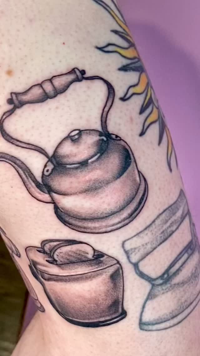 Shading metal is so fun 🔩🔗