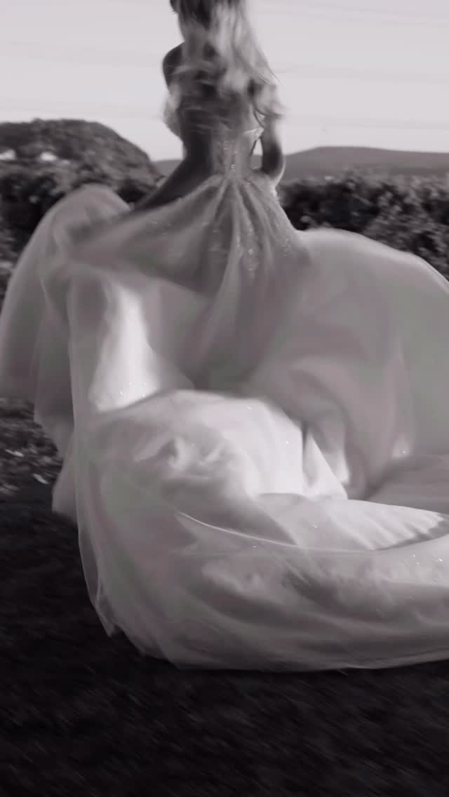 The day two become one
#weddingrecap #weddingfilm #weddinginspiration #weddingvideo #weddingvideographers #destinationwedding #destinationweddings #timelesswedding #weddingdress #weddinginspo #couplevideos #couplegoals #marriage #visualstoryteller