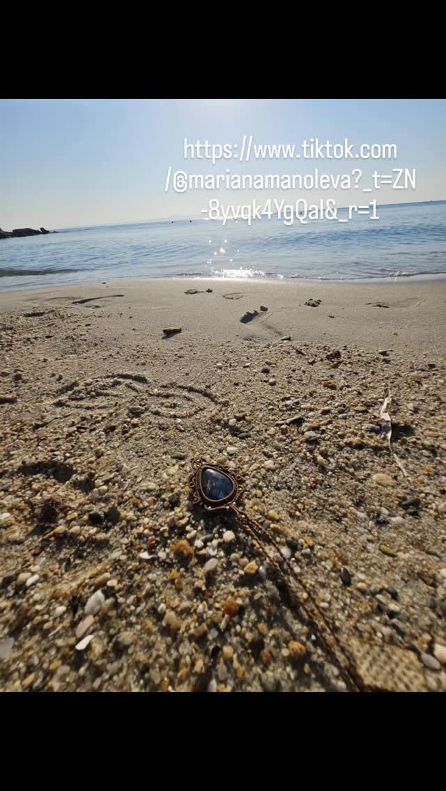 macramm.ch finden Sie
✨ Einzigartig wie du! ✨
Handgemachter Makramee-Schmuck – liebevoll geknüpft, jedes Stück ein Unikat 🤍
💎 Perfekt als Geschenk oder zum Selbertragen
🌿 Nachhaltig & mit Herz gefertigt
#macramelove #switzerland #handmade #onlineshop #jewelry #handgemacht #instaphoto