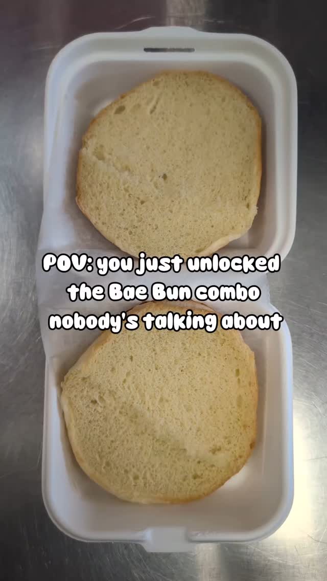 PB+J a la mode…aka the cooler, older cousin 😏
Move over Uncrustables 💁♀️
#snacks #pblover #dairyfreequeen #vegansofma #vegansofri #newbedfordma #sorbaenbma #dartmouthma #fairhavenma #westportma #mattapoisett