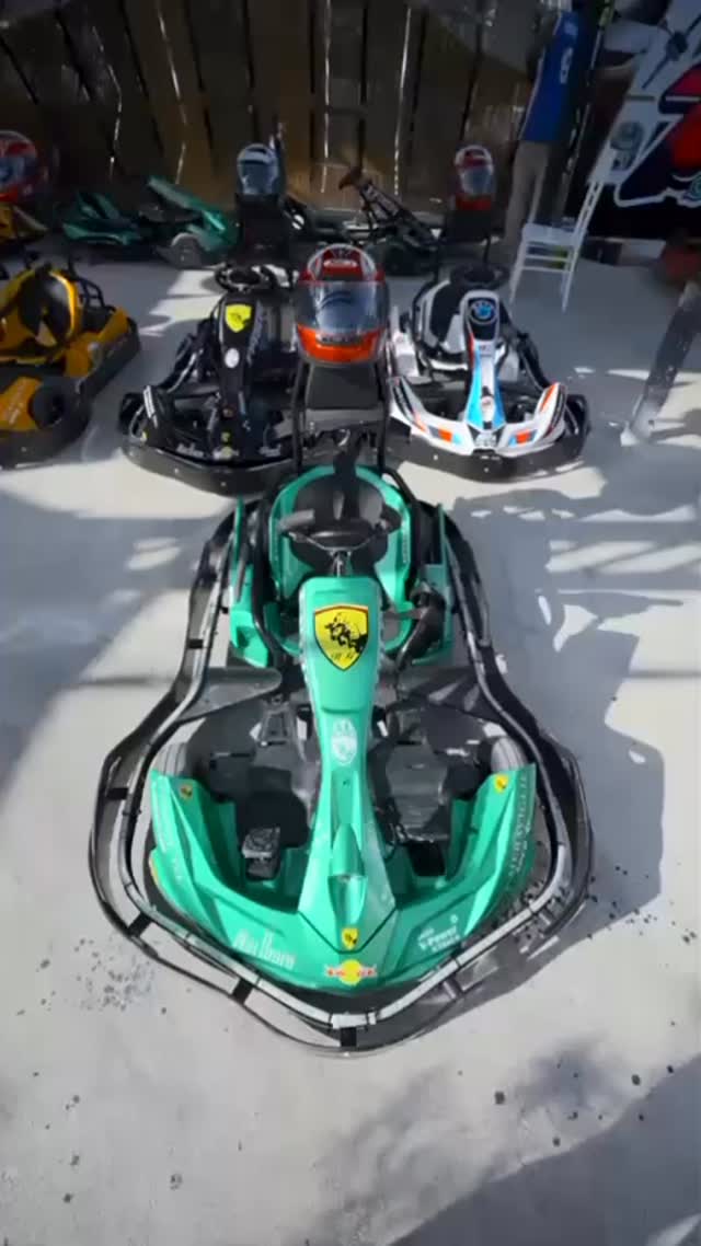 🔥🏁 La adrenalina está en San Juan 🏁🔥
Karreyegua Go Kart vivió un evento lleno de emoción, velocidad y pura diversión. 🚦✨
⚡ Diversión para todas las edades
⚡ Ambiente seguro y familiar
⚡ ¡Carreras llenas de adrenalina!
Gracias a @yirehalquileryeventos y @socialmindrd por ser parte de esta experiencia 🙌
👉 Karreyegua Go Kart… ¡donde la velocidad se convierte en diversión! #karreyegua #diversióntotal #foodtruckplaza #sanjuanrd #gokarts