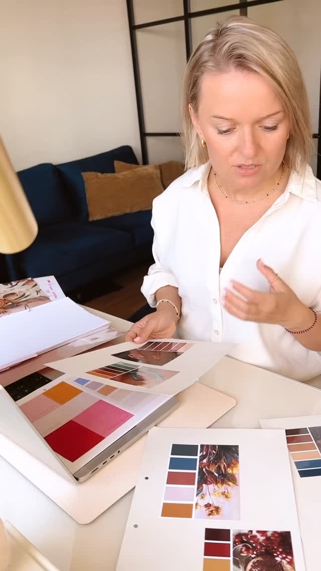 Lately I’ve been asking my friends and you guys what you want to see more of here… and the answer was clear: more of me! 💕 So today I tried to film some videos with my friend, and for now… this is the result 🤪 It’s just impossible..
P.S. Way out of my comfort zone 👀 🙈