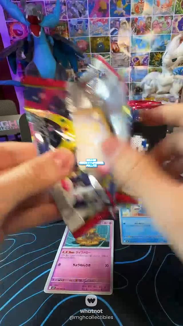 WILLDDDDDD 😵😵🔥🔥
Come stop by the Whatnot streams & lemme pull you some heat!!🗣️🗣️🔥
Shoutout @deckdrip_ @bricarmellz for the clip 😎
#pokemontcg #megapokemon #gardevoir #lucario #megagardevoir #pokemonsar #pokemon #megaleaks #pokemonworlds #megacharizard #reels #whatnot #streamclips