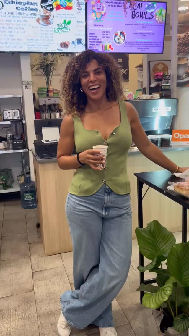 #ethiopiancoffee #coffee #organicsmoothies #yohevet #nyccoffee #downtownsmoothie #nyceats #brooklyn #realcoffee #downtownbrooklyn #tea #organic tea