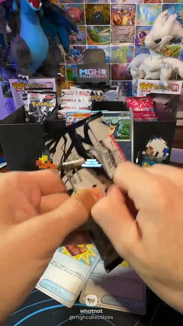 INSANITY😵😵🔥🔥🤩
Ty @deckdrip_ @bricarmellz for clipping! < follow her 😤
#pokemontcg #pokemon #pokemonreels #whatnot #pokemoncards #blackandwhite #blackbolt #whiteflare #reshiram #zekrom #bwr #victini #pokemonrips #streamclips #streamer #whatnotstream