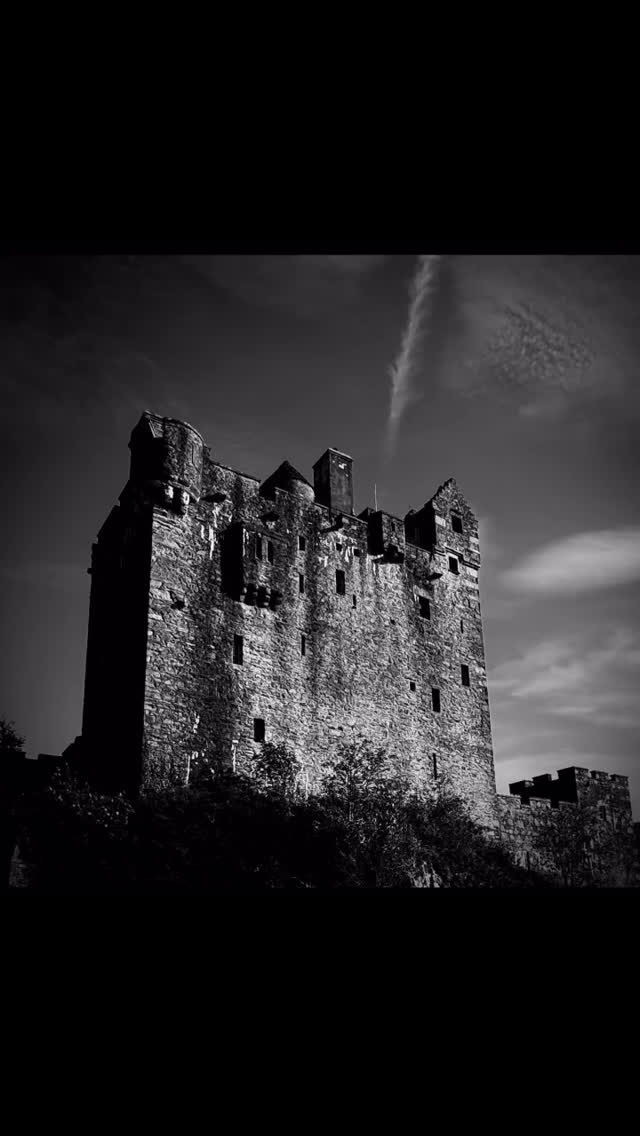 “BLACK & WHITE SKYE”….. thought I’d toss a few B Roll photos from our time in Isle of Skye and Eilean Donan Castle