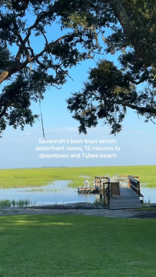 Hidden gem in Savannah: a private Airbnb with an acre of waterfront views—just 12 minutes to both downtown and Tybee Beach. Link in bio to book! #savannahga #familyvacation #bacheloretteweekend #girlstrip
